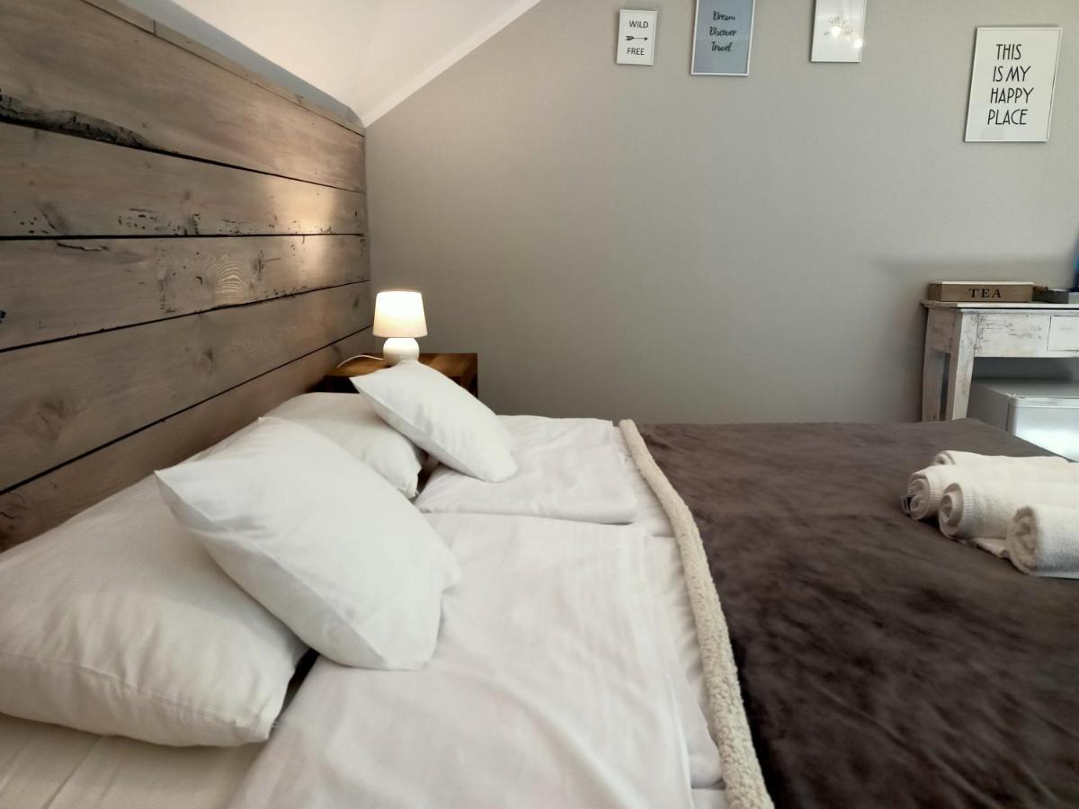 Holistyczne Ujecie Bed & Breakfast Kobyla ภายนอก รูปภาพ